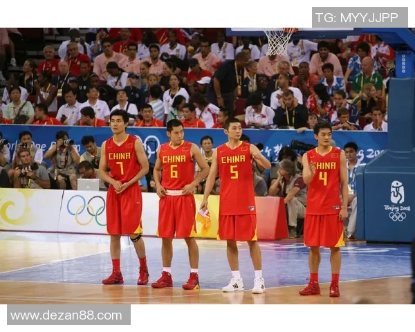 张庆鹏:从篮球场上的传奇到生活中的榜样,激励年轻一代追梦之路 张庆鹏:从篮球场上的传奇到生活中的榜样,激励年轻一代追梦之路