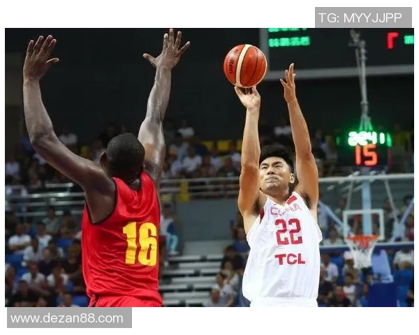 蓝队与安哥拉精彩对决集锦回顾展现激烈比赛瞬间与精彩进球时刻 蓝队与安哥拉精彩对决集锦回顾展现激烈比赛瞬间与精彩进球时刻